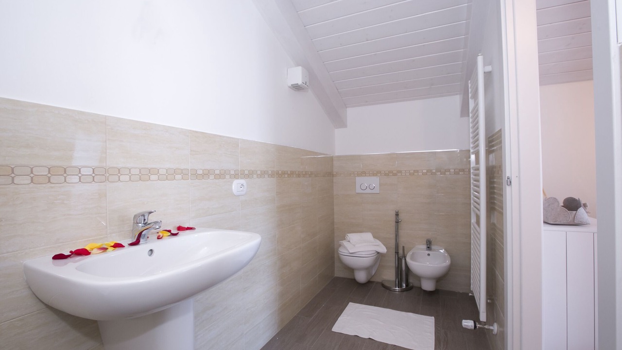 Photo of Bathroom in Naggio