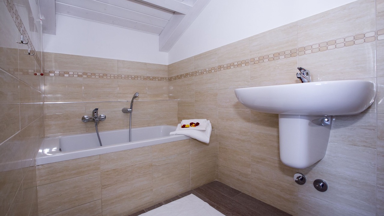 Photo of Bathroom in Naggio