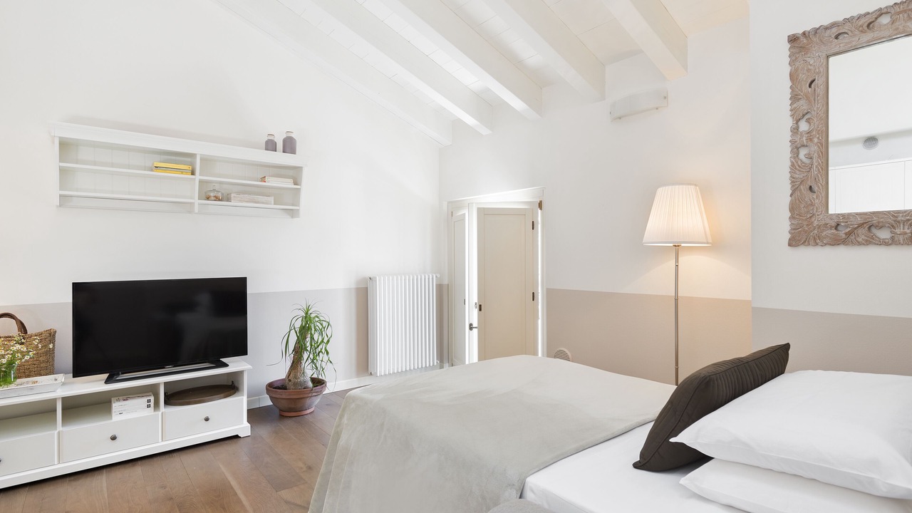 Photo of Bedroom in Polpenazze del Garda