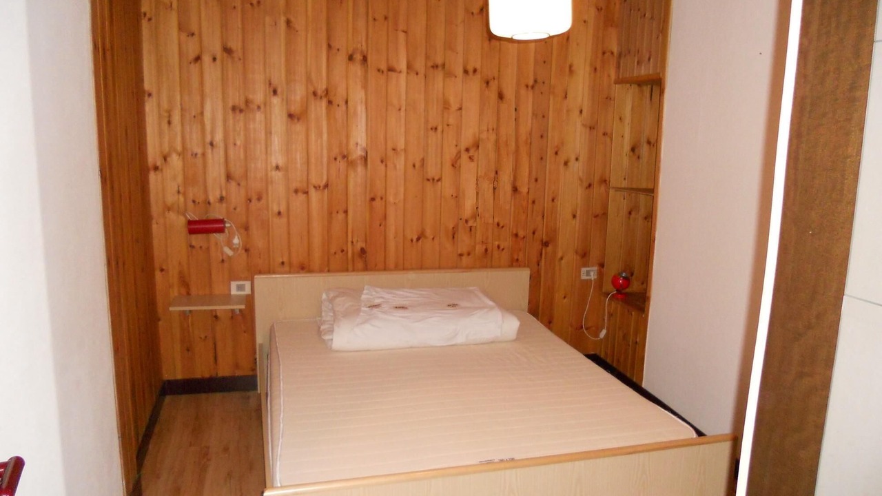 Photo of Bedroom in Temu