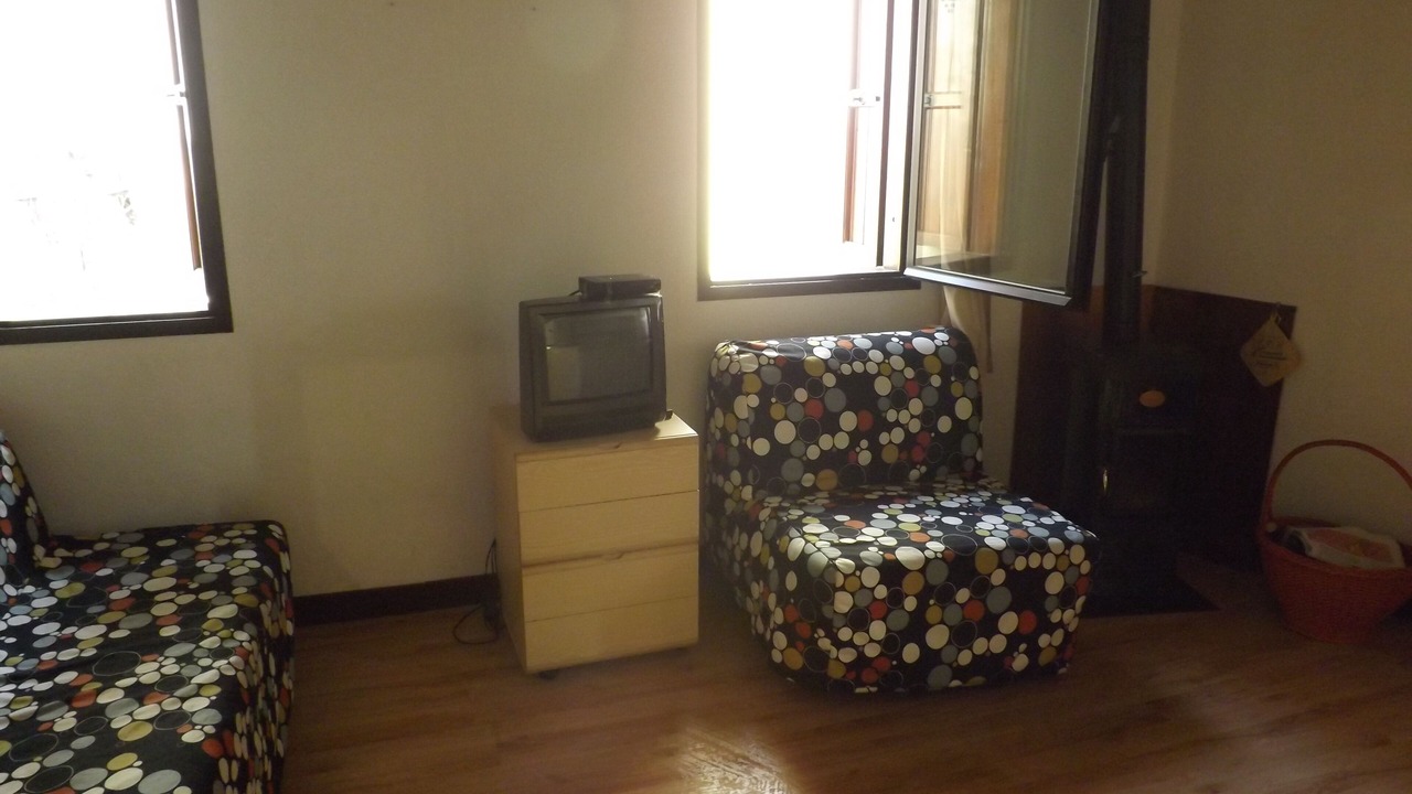 Photo of Livingroom in Temu