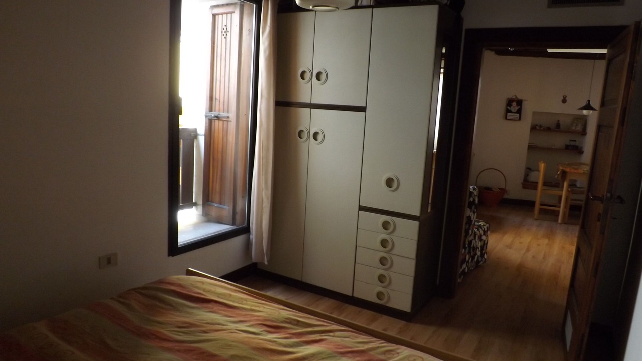 Photo of Bedroom in Temu