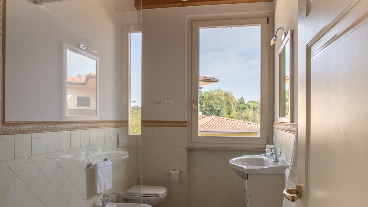 Photo of Bathroom in Cunettone-villa