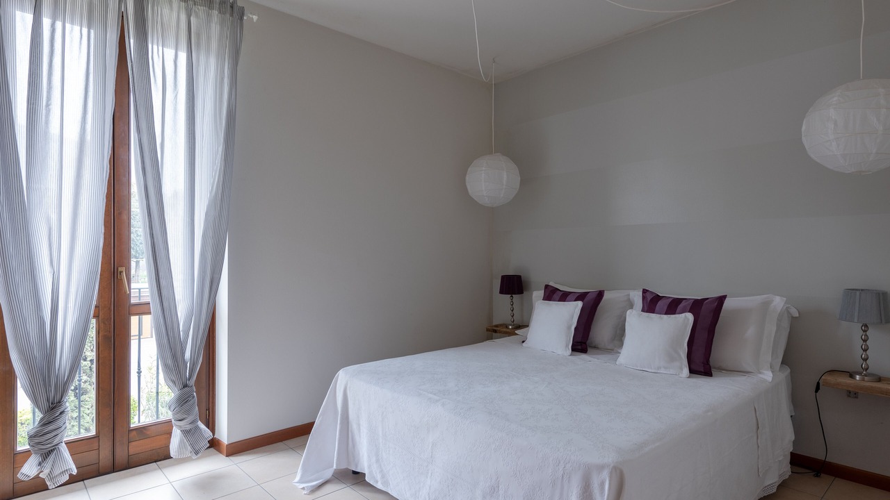 Photo of Bedroom in Roe Volciano
