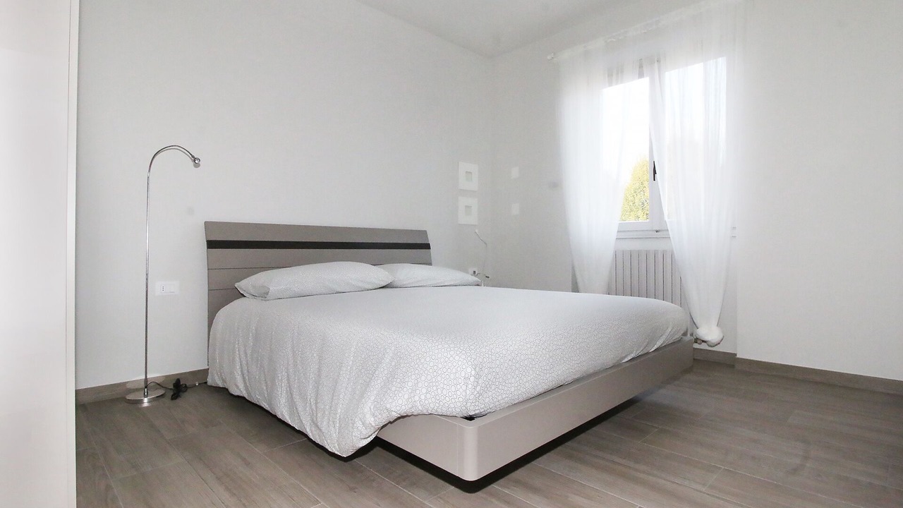 Photo of Bedroom in Colico Piano