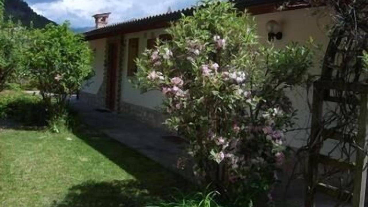 Photo of Outdoor in Aer