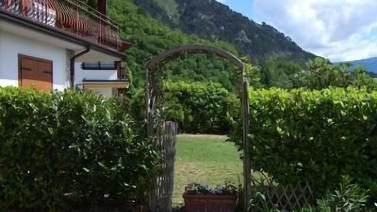 Photo of Outdoor in Aer