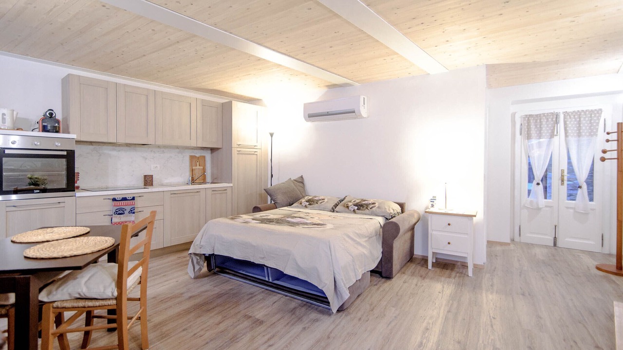 Photo of Bedroom in Torno