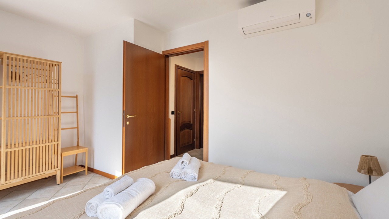 Photo of Bedroom in Colonno