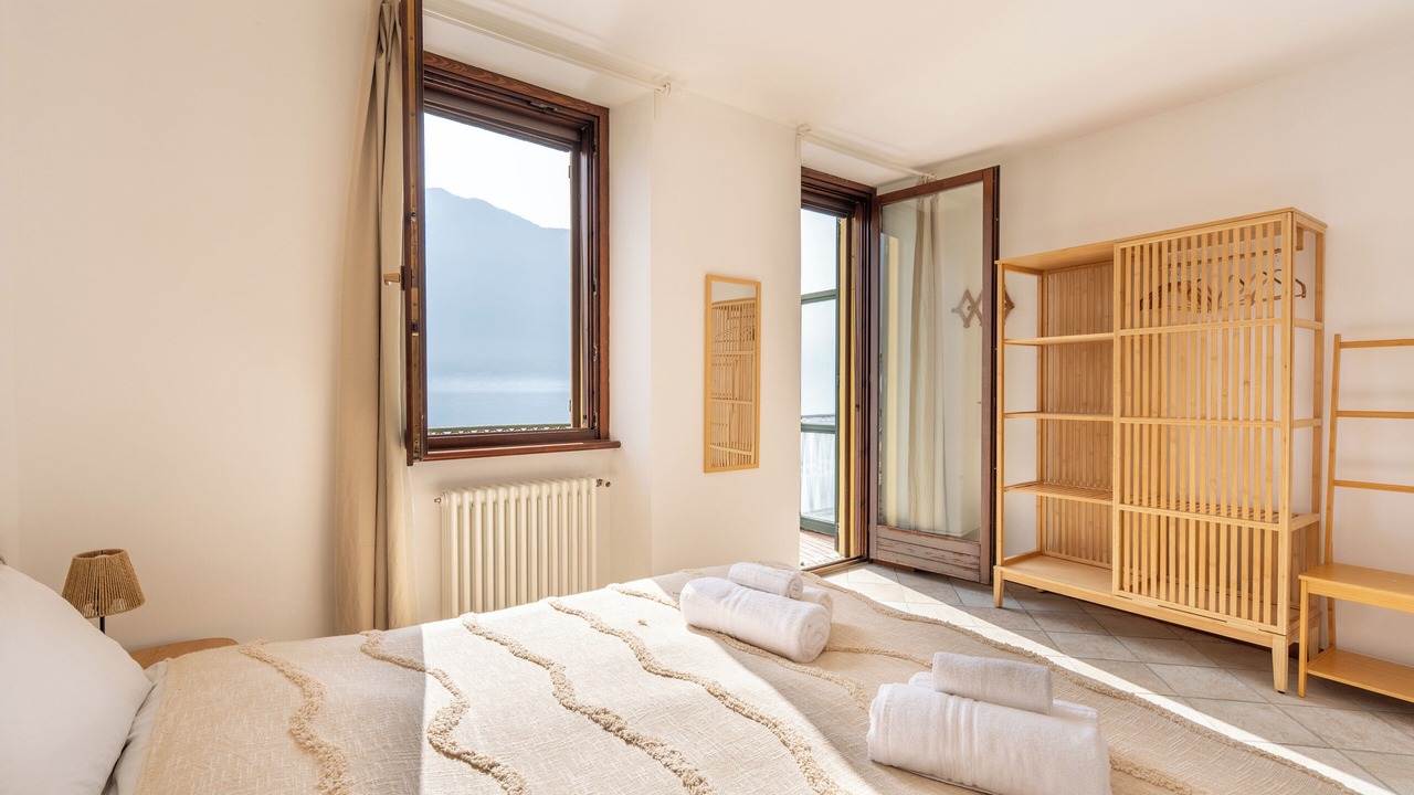 Photo of Bedroom in Colonno