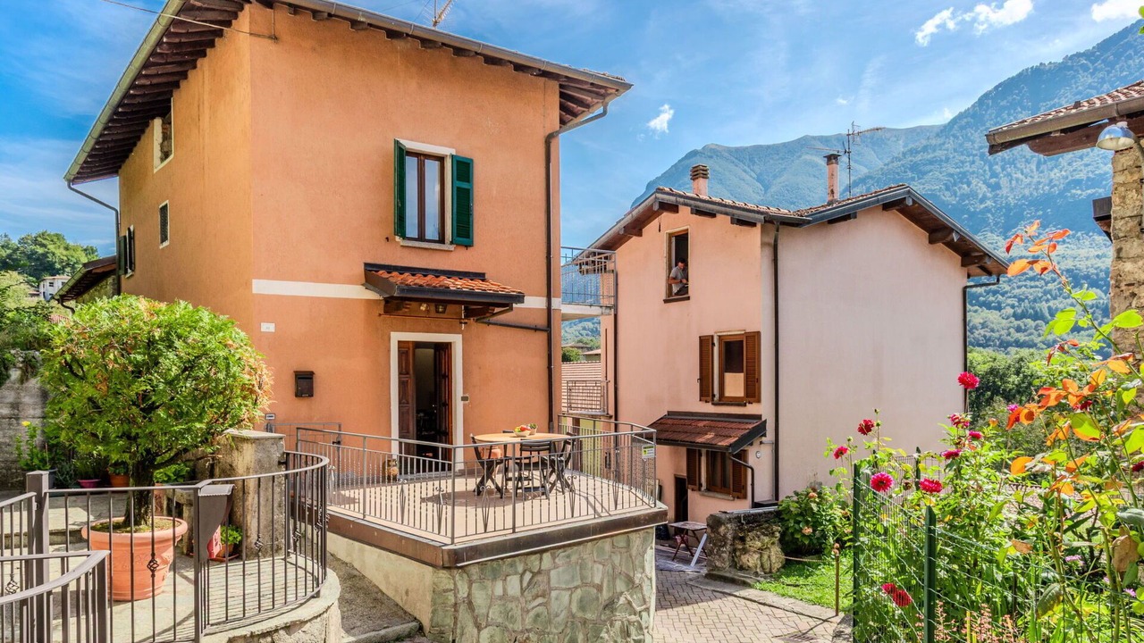 Photo of Patio Balcony in Carlazzo