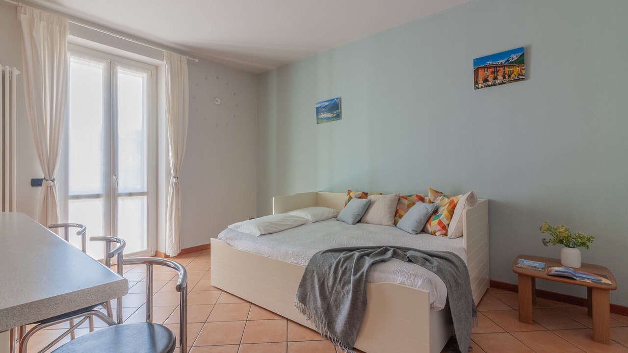 Photo of Bedroom in Mandello del Lario