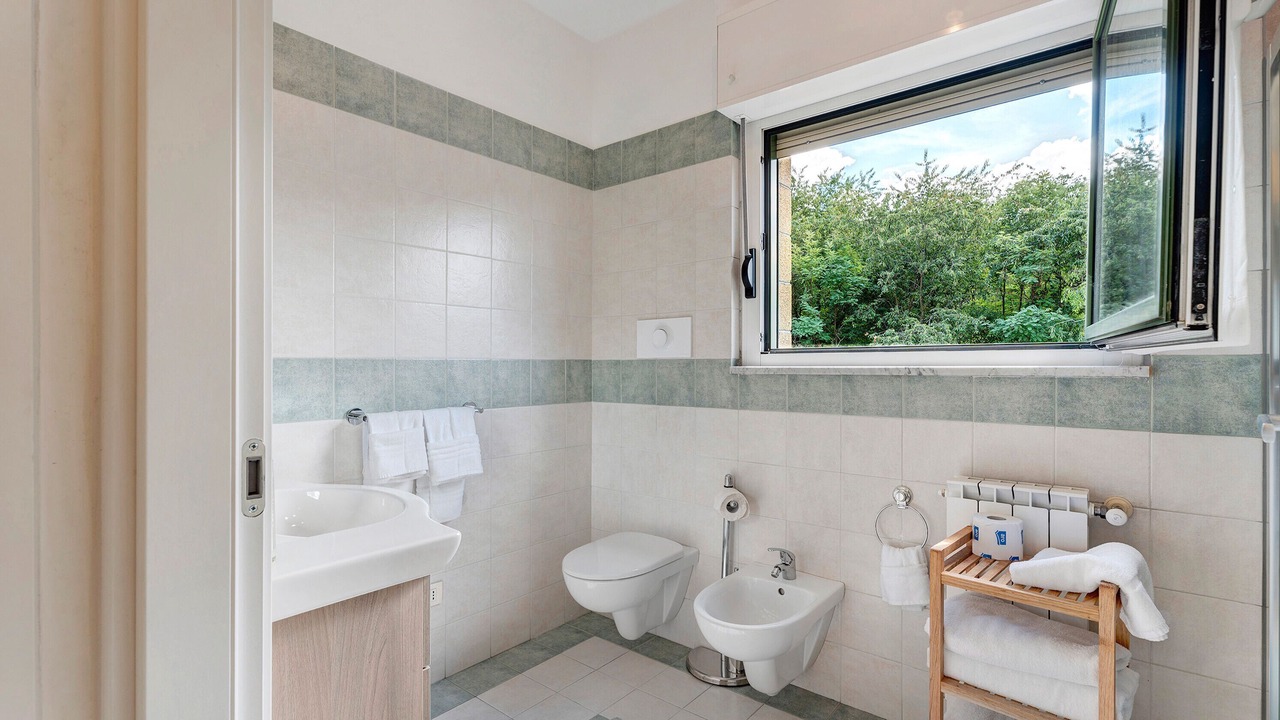 Photo of Bathroom in Lonate Pozzolo