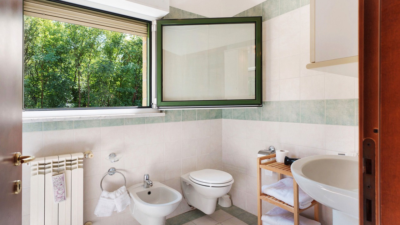 Photo of Bathroom in Lonate Pozzolo