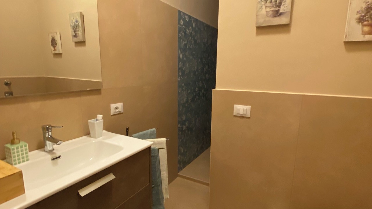 Photo of Bathroom in Opera