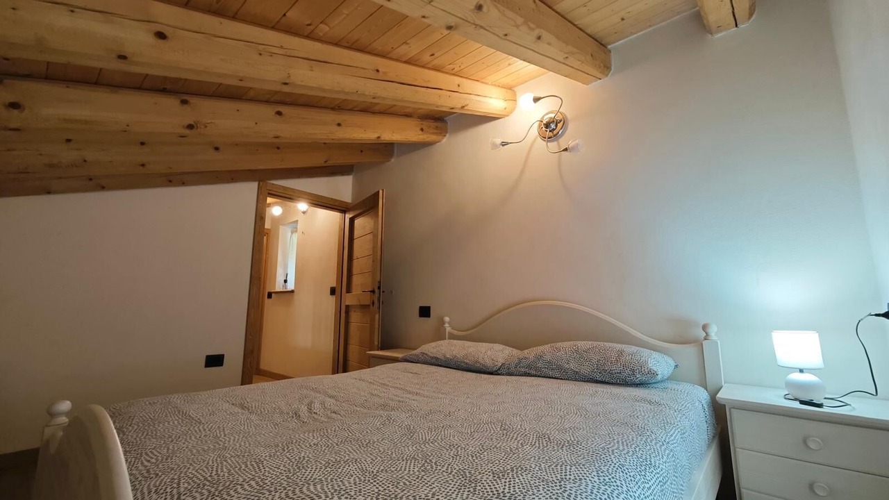 Photo of Bedroom in Oltressenda Alta