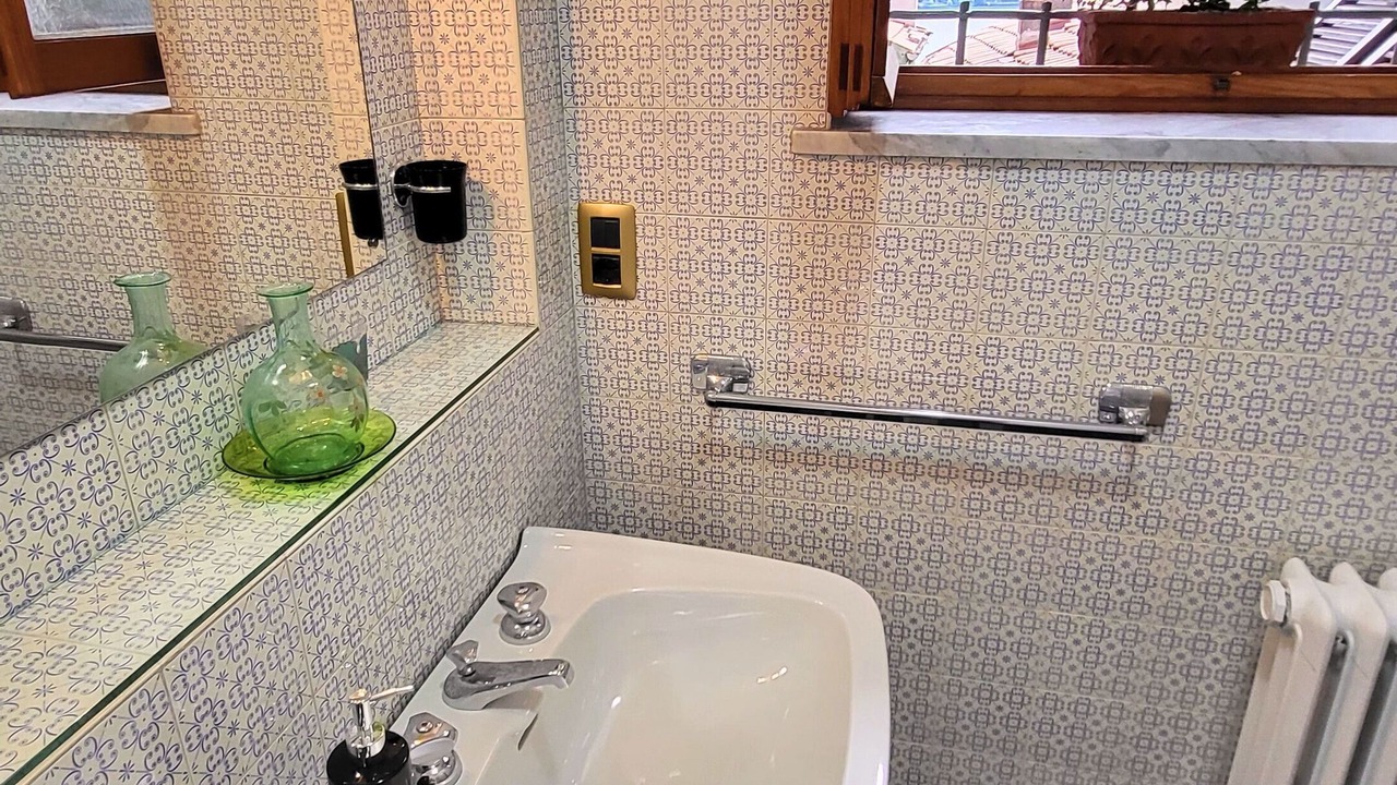 Photo of Bathroom in Laglio