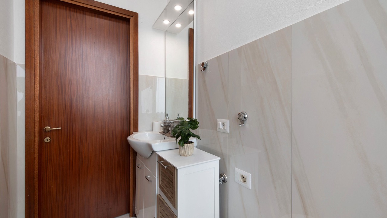 Photo of Bathroom in Senna Comasco
