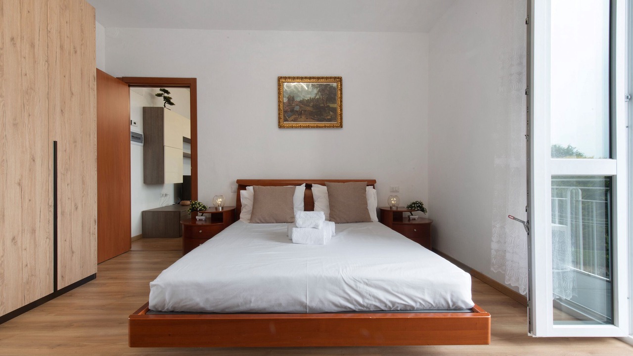 Photo of Bedroom in Senna Comasco