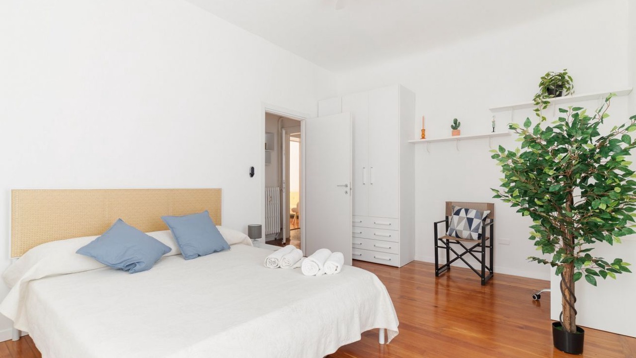 Photo of Bedroom in Tricolore