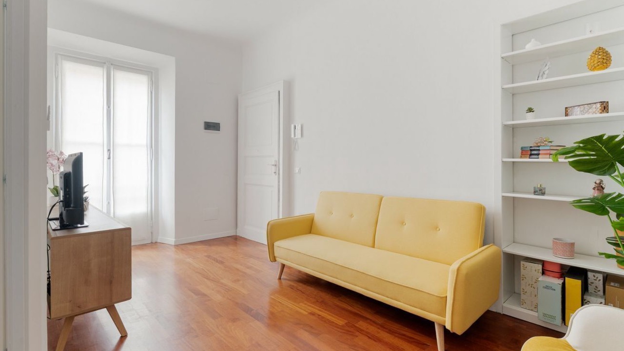 Photo of Livingroom in Tricolore