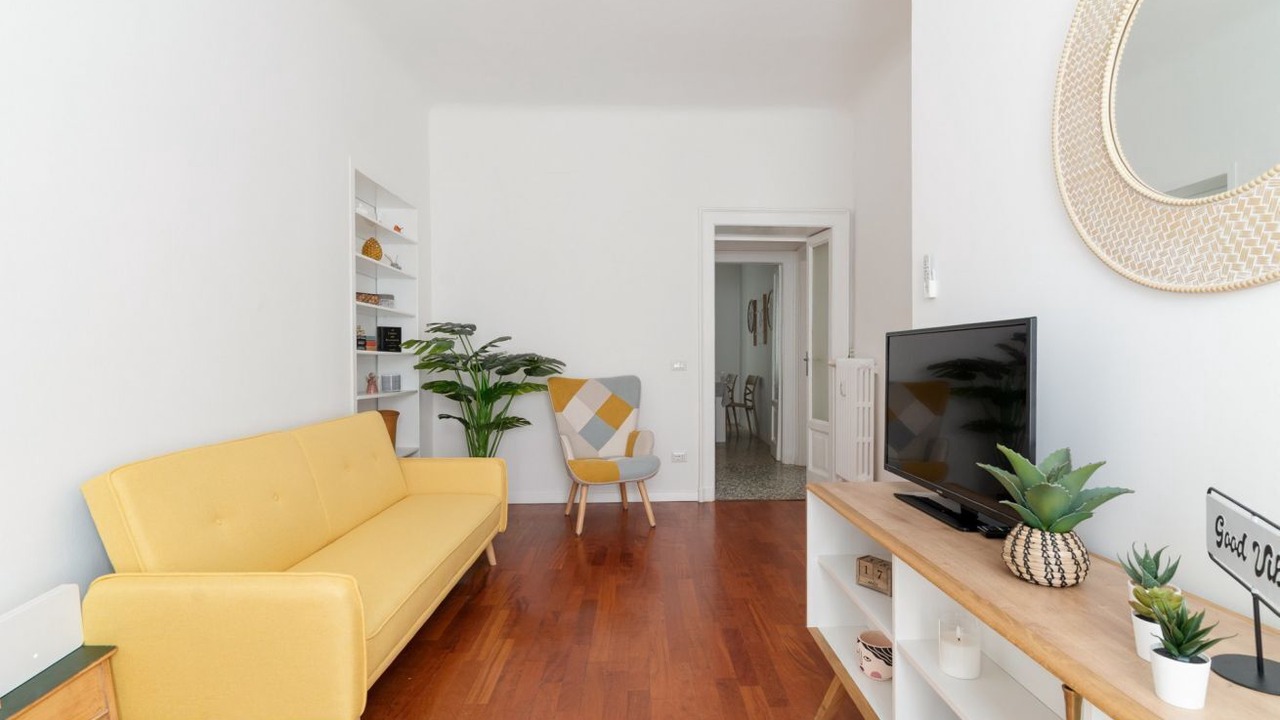 Photo of Livingroom in Tricolore