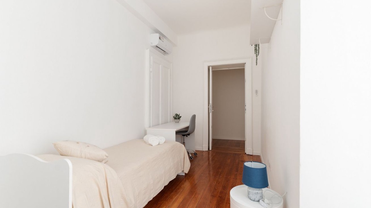 Photo of Bedroom in Tricolore