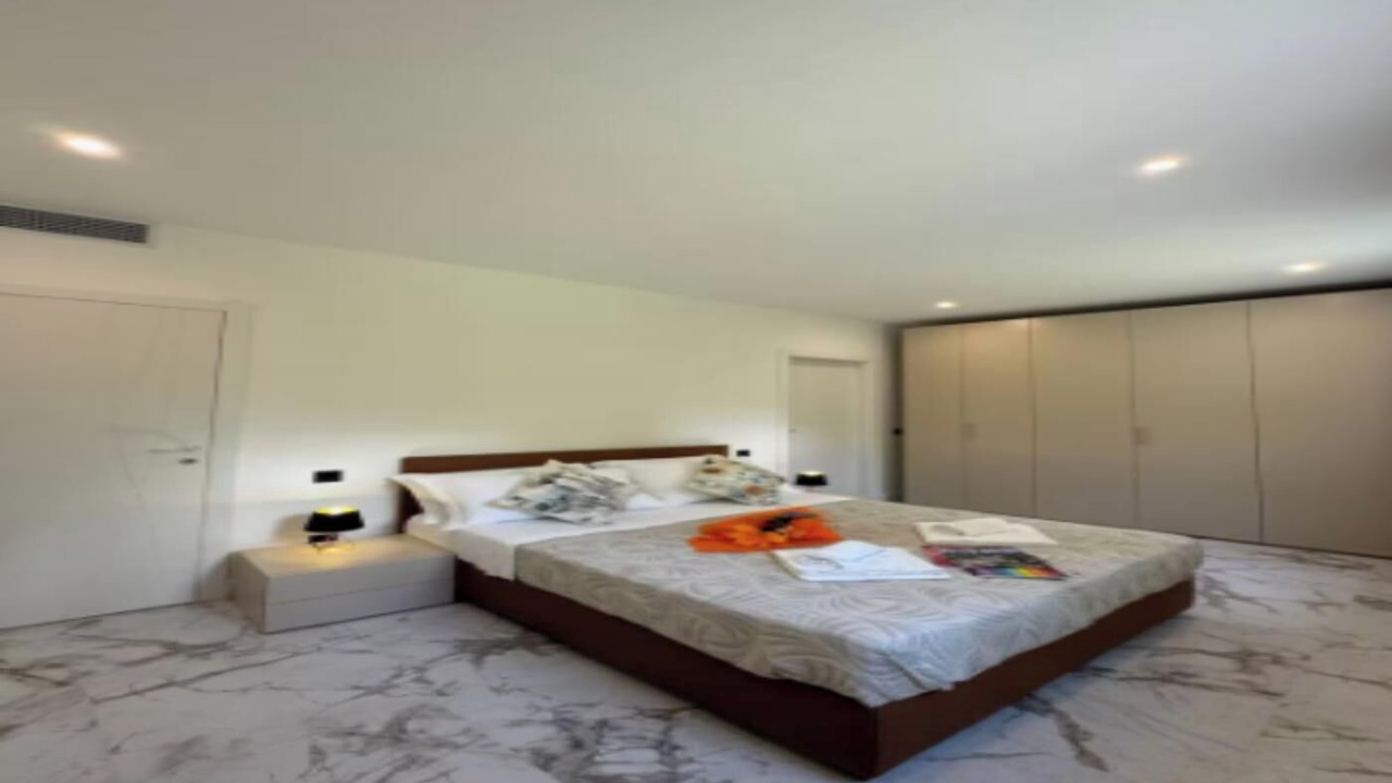 Photo of Bedroom in Menaggio