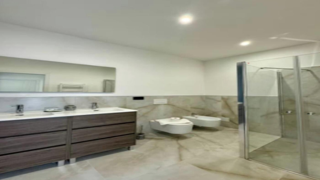 Photo of Bathroom in Menaggio