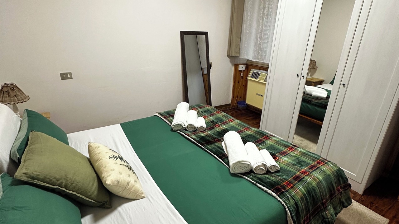 Photo of Bedroom in Branzi