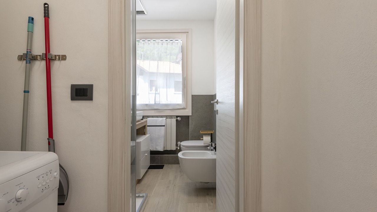 Photo of Bathroom in Temu