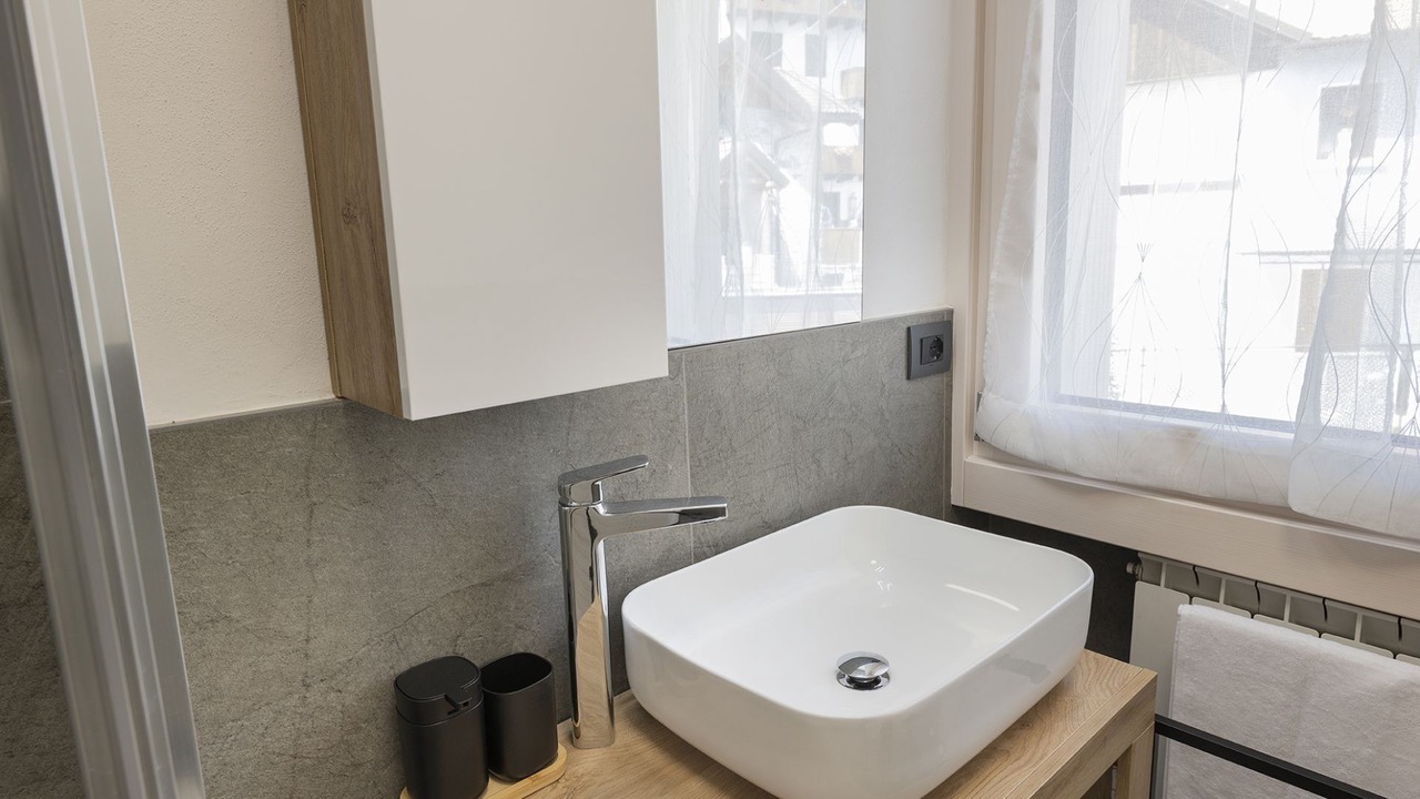 Photo of Bathroom in Temu