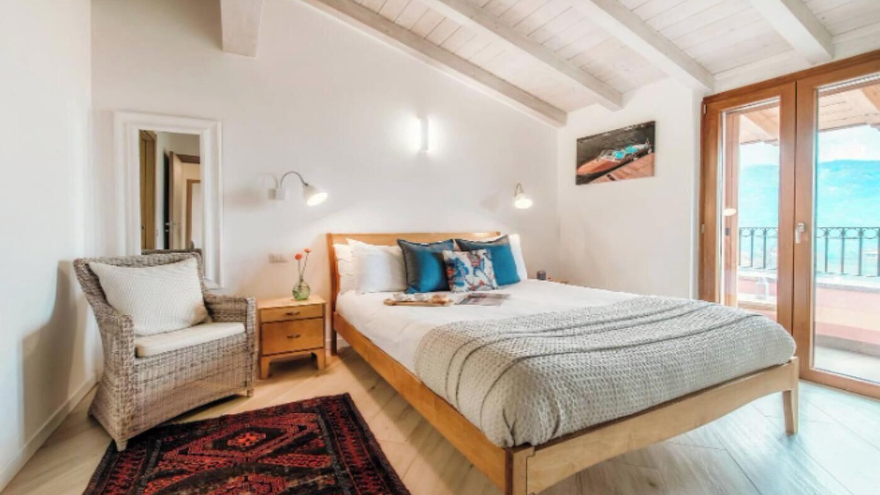 Photo of Bedroom in Menaggio