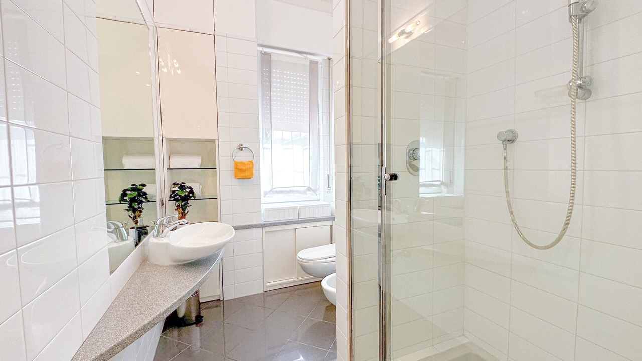 Photo of Bathroom in Calvairate