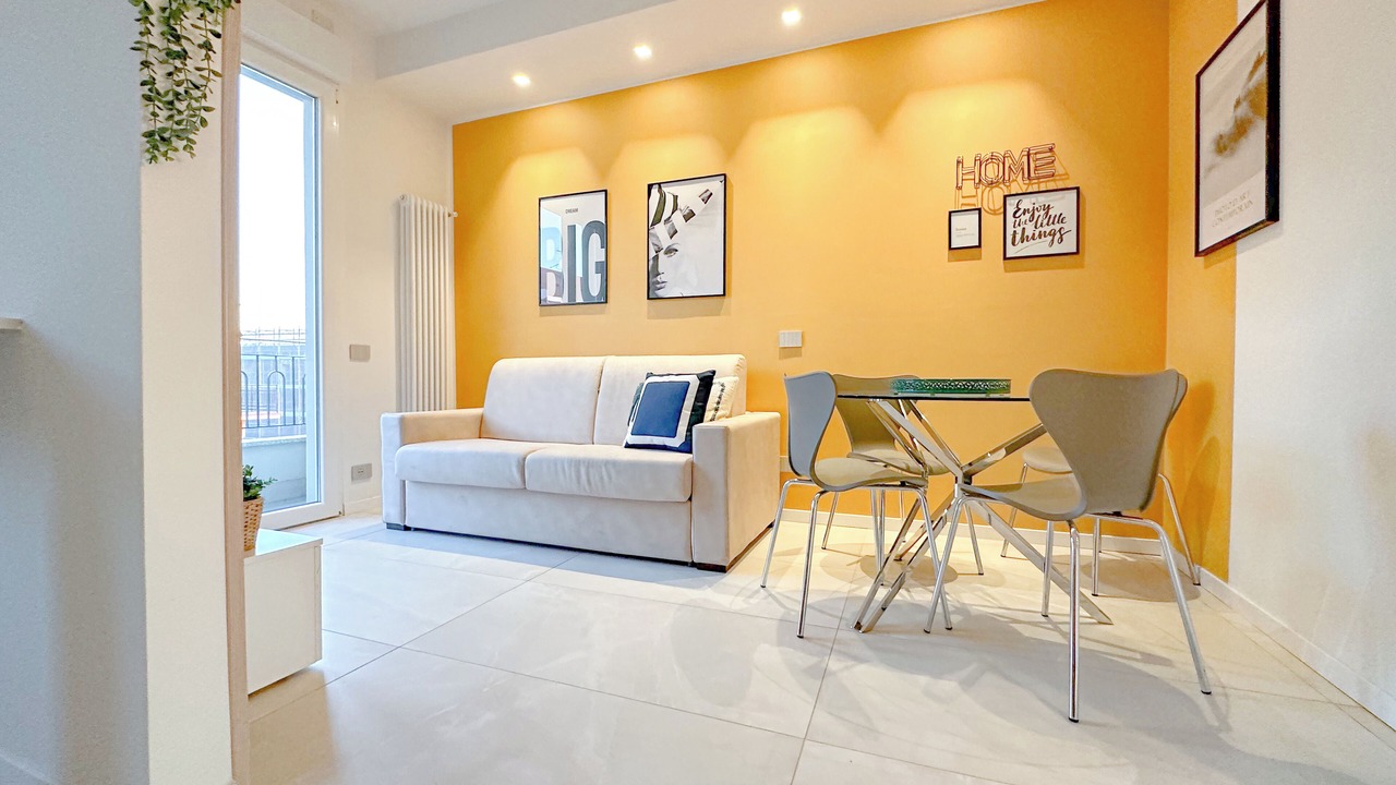 Photo of Livingroom in Navigli