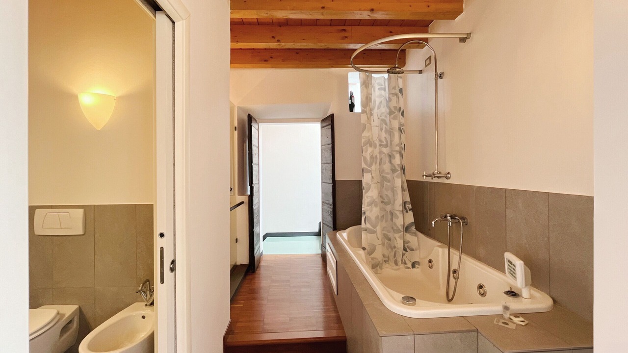 Photo of Bathroom in Lecco