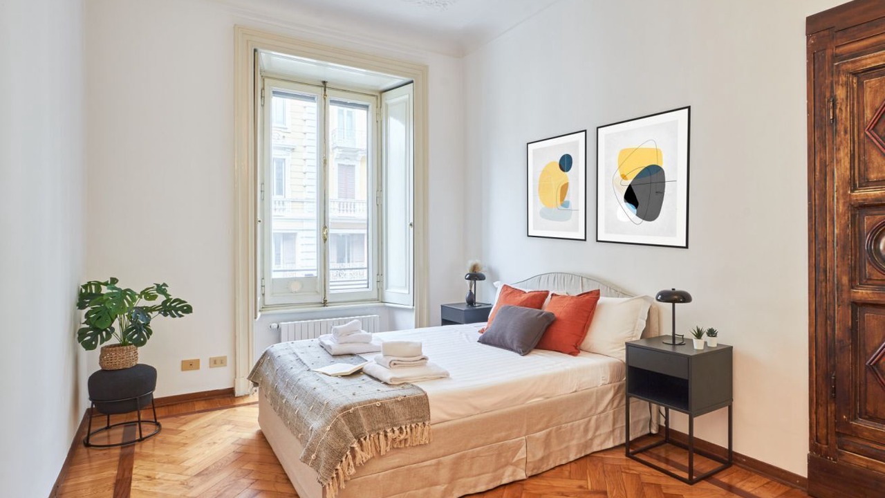 Photo of Bedroom in Magenta