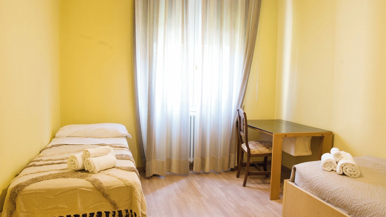 Photo of Bedroom in Mandello del Lario
