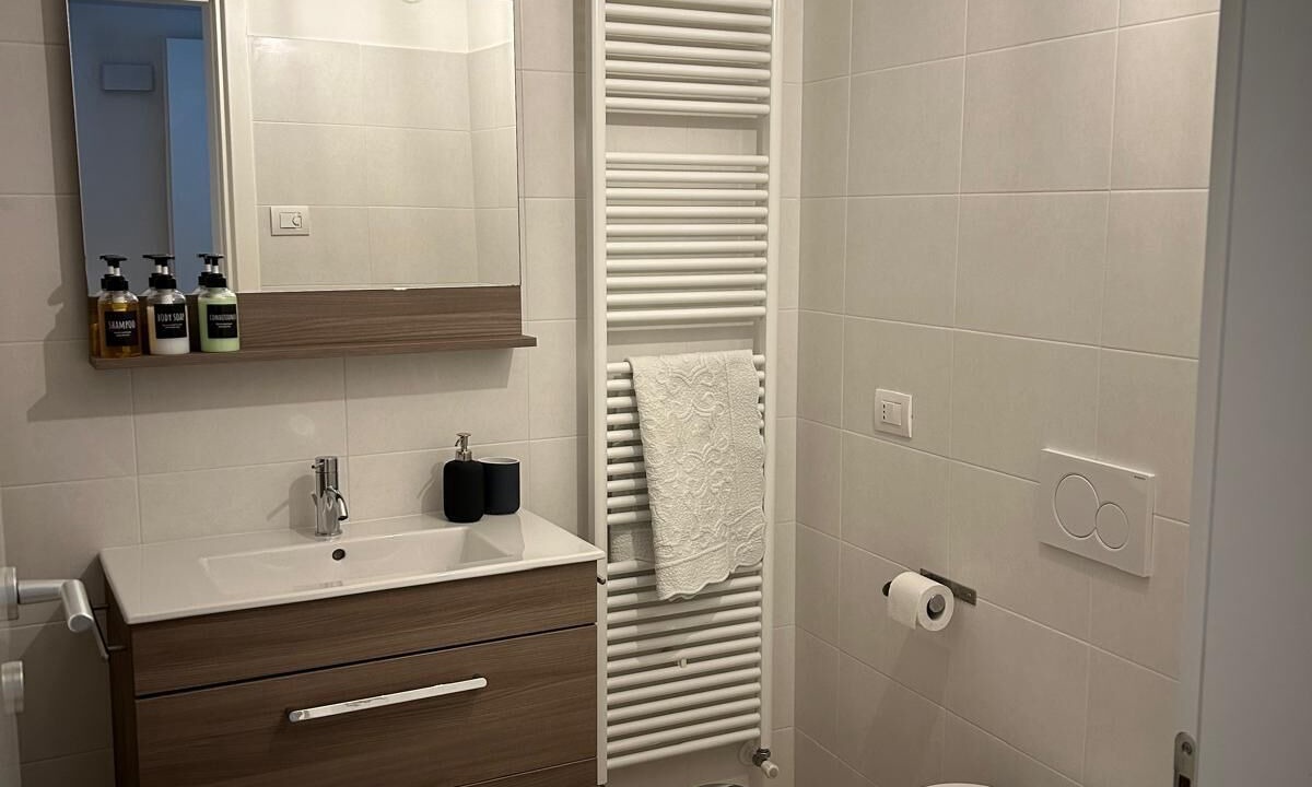Photo of Bathroom in Lovere Old Town