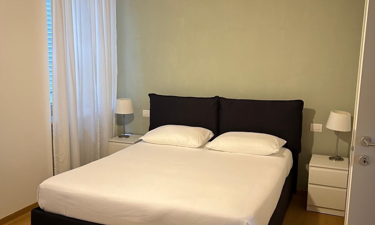 Photo of Bedroom in Lovere Old Town