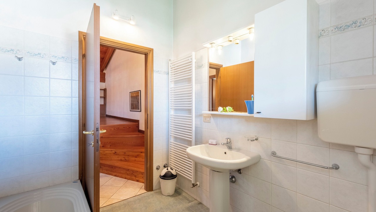 Photo of Bathroom in Cunettone-villa