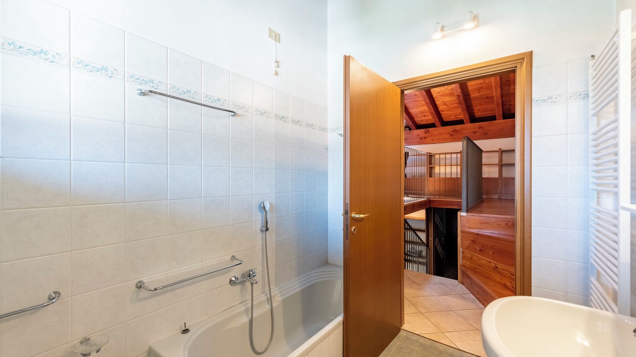 Photo of Bathroom in Cunettone-villa