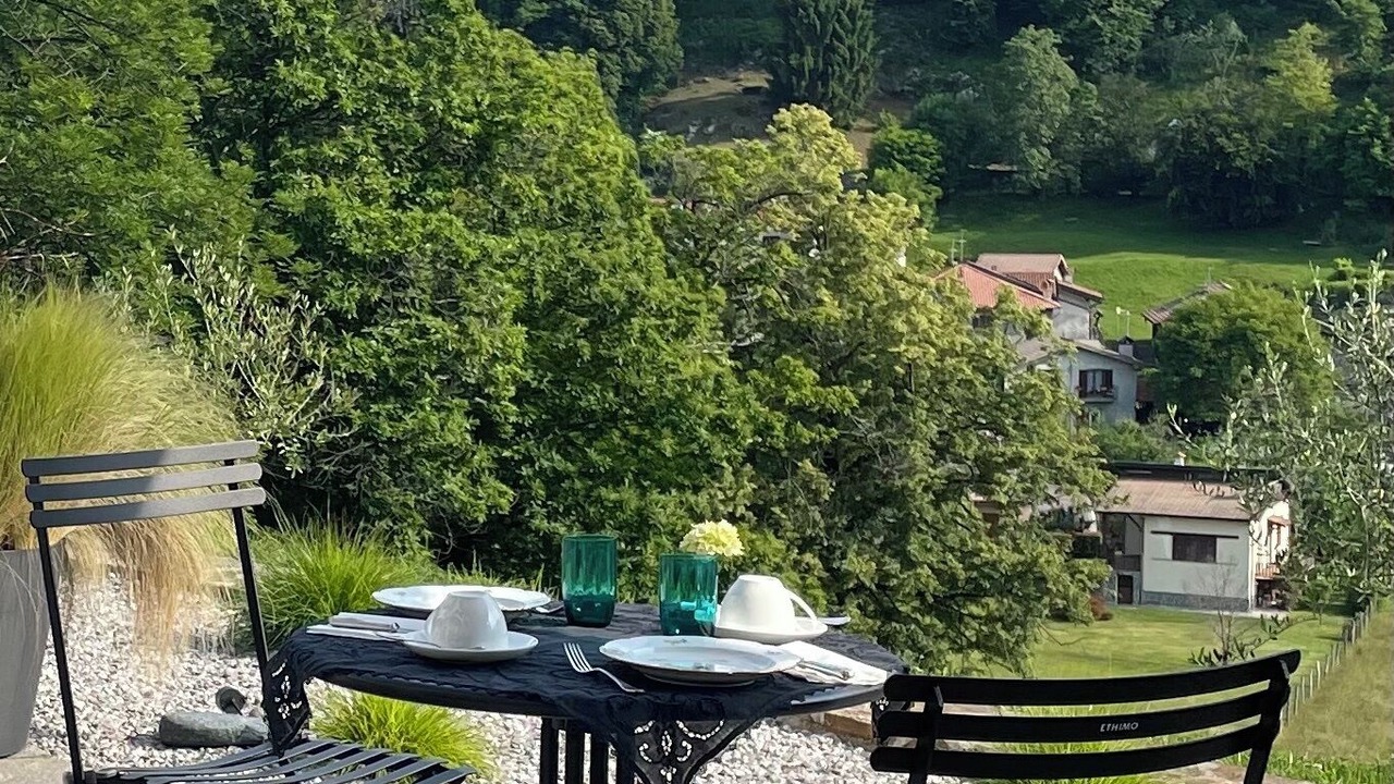 Photo of Outdoor in Guello