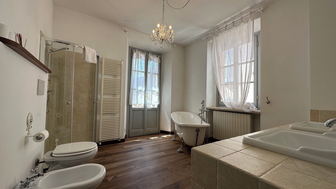 Photo of Bathroom in Como