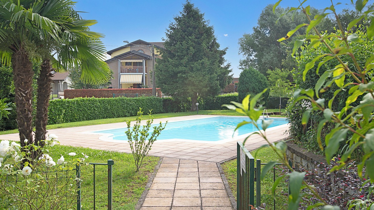 Photo of Outdoor in Angera