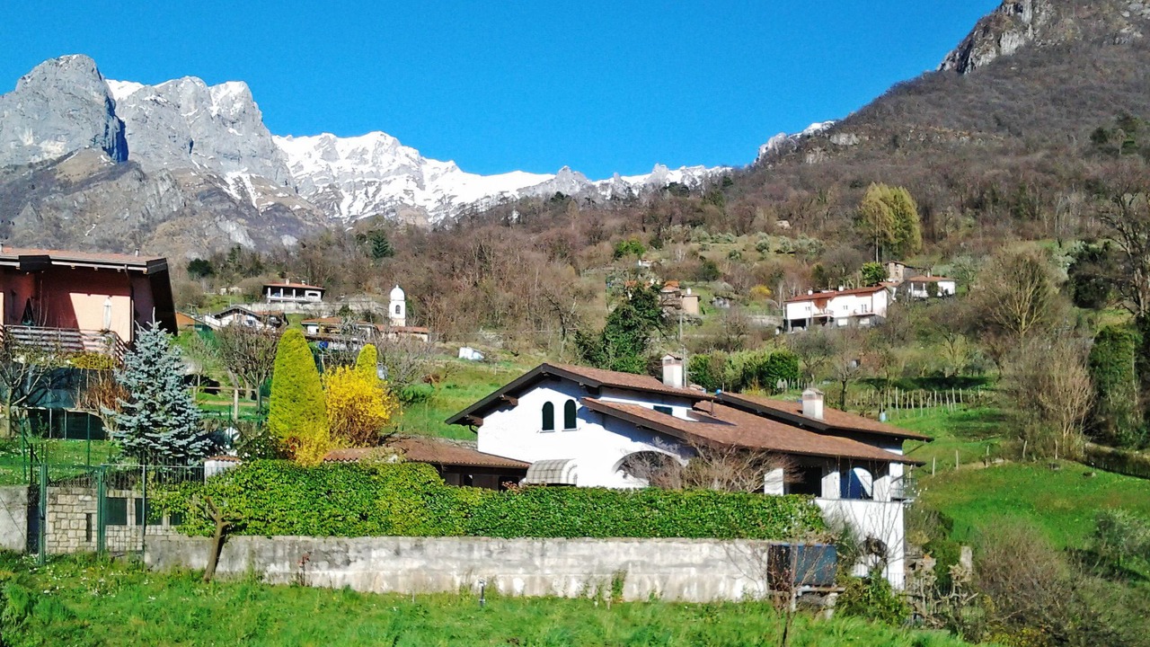 Photo of Others in Mandello del Lario