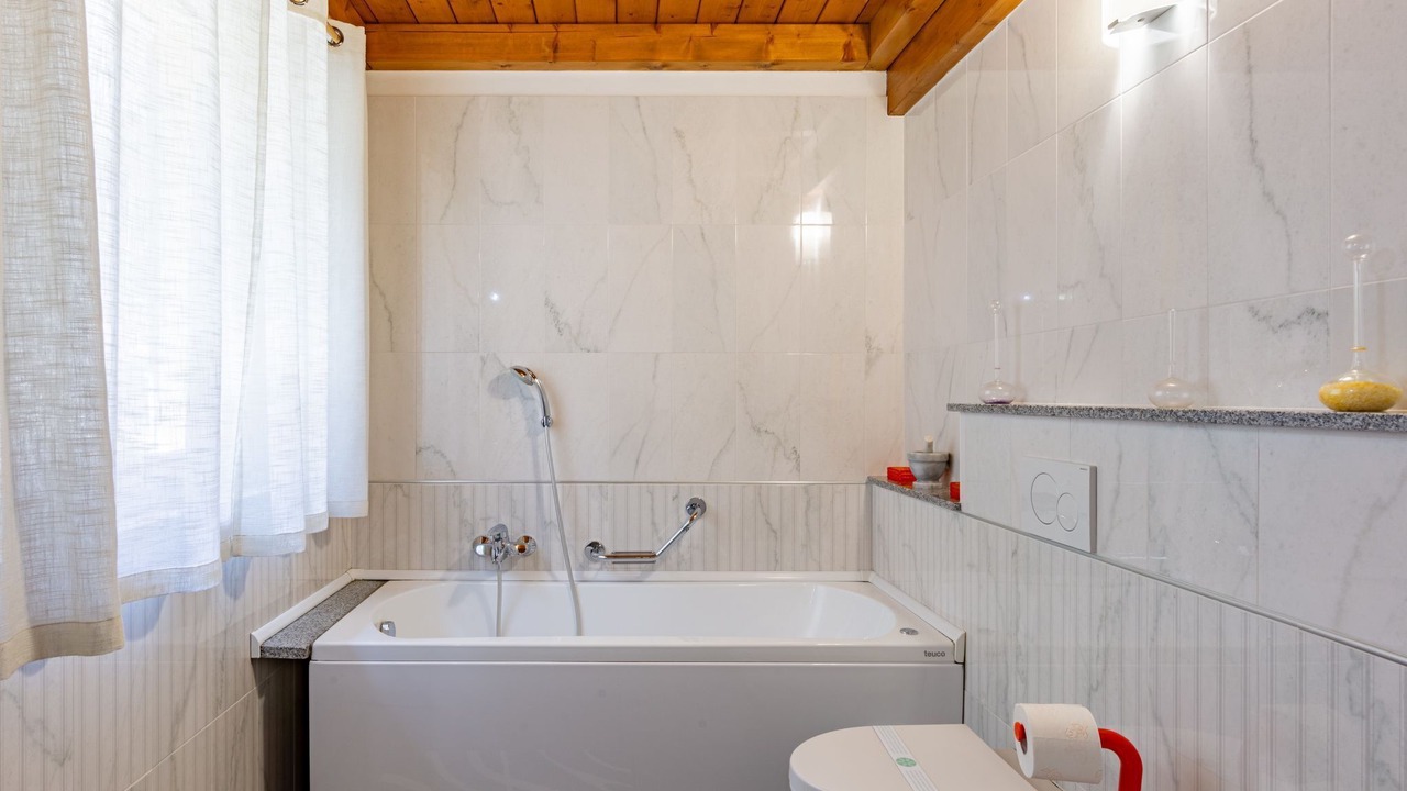 Photo of Bathroom in Piano