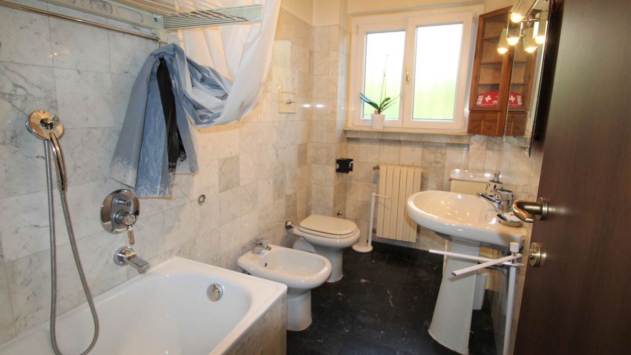 Photo of Bathroom in Lisanza