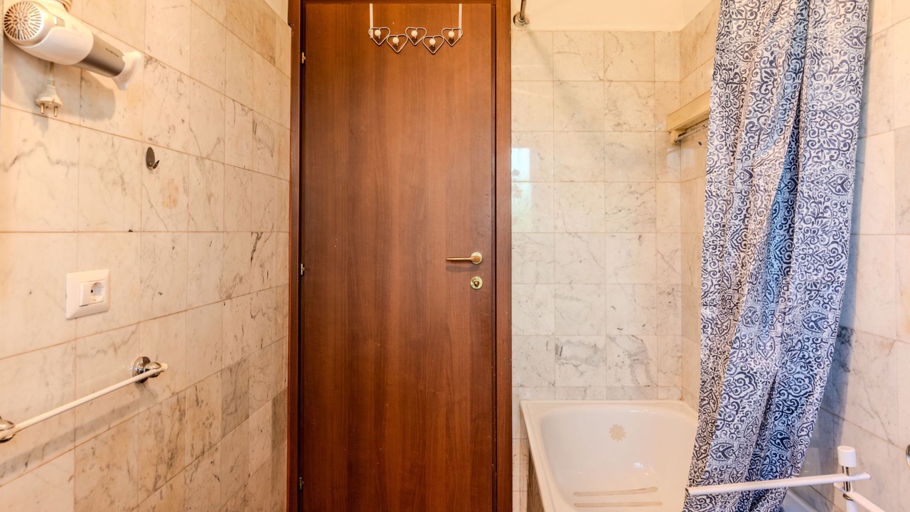 Photo of Bathroom in Lisanza