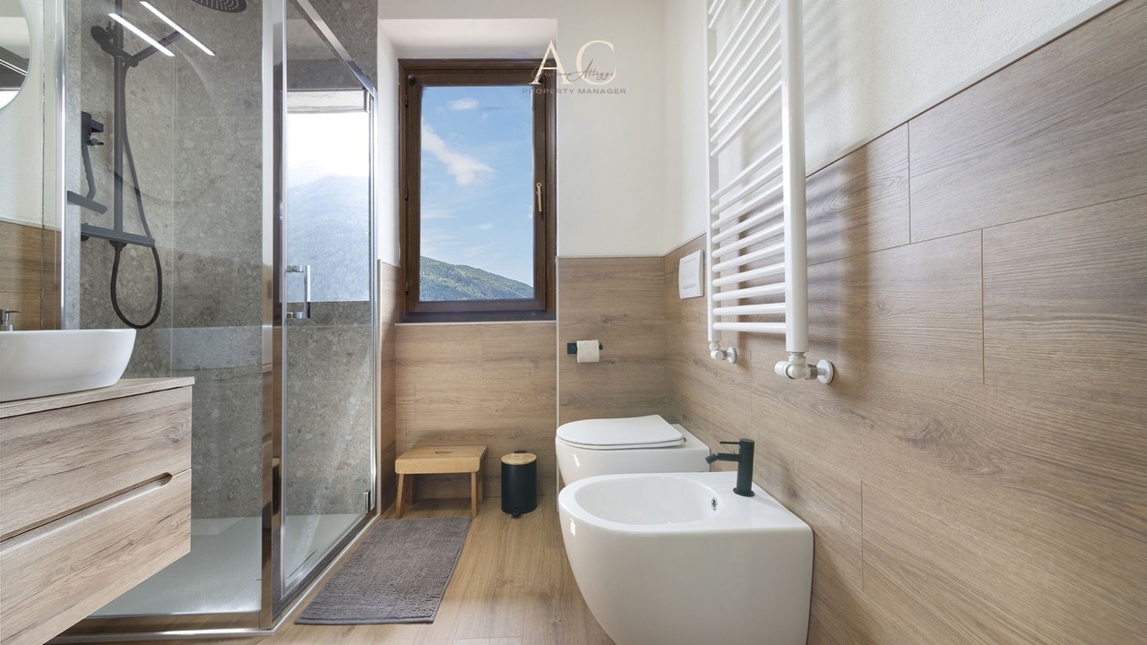 Photo of Bathroom in Vione